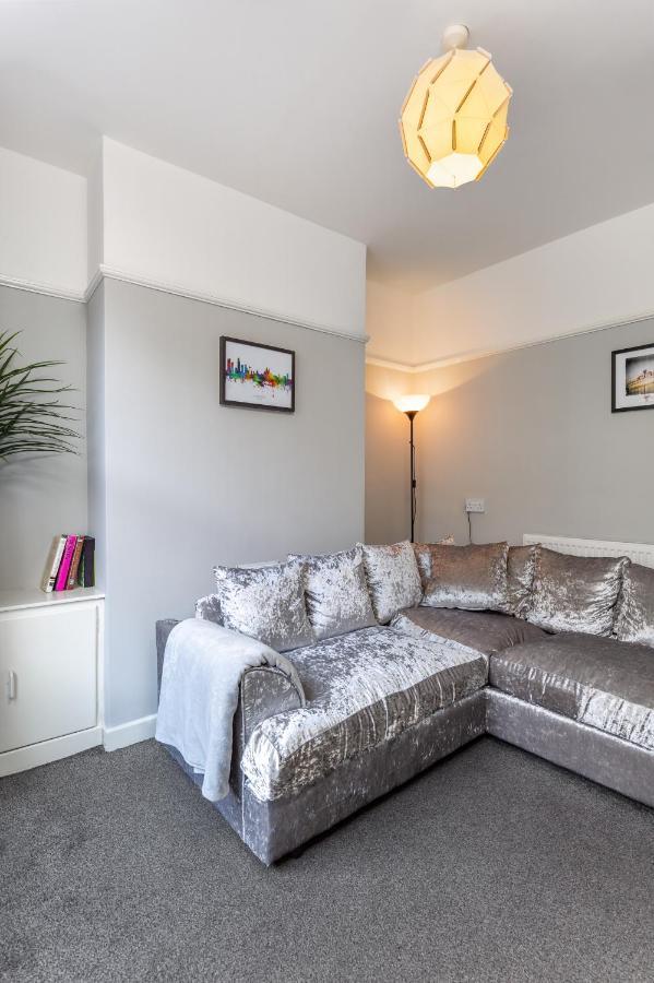 Comfortable Liverpool Townhouse - Free Parking Luaran gambar