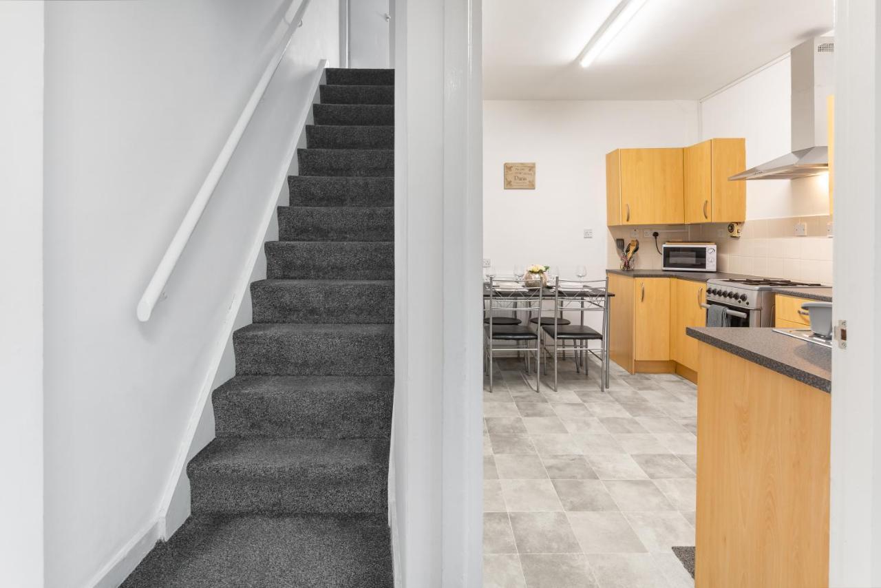 Comfortable Liverpool Townhouse - Free Parking Luaran gambar